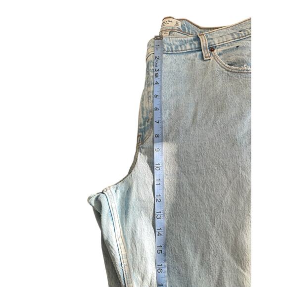 Abercrombie & Fitch Curve Love High Rise The '90s Relaxed Straight Jean Size 16 - Picture 8 of 10